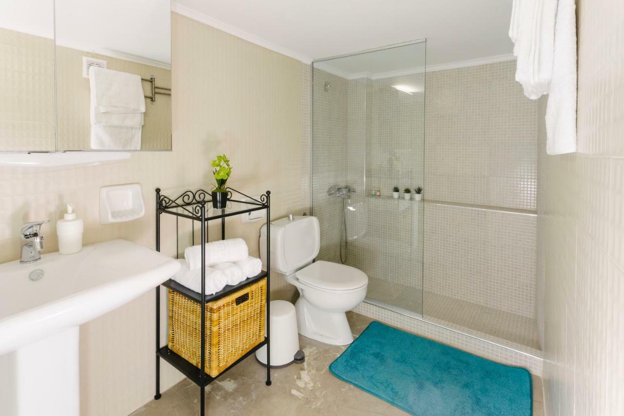 Bright 2 Bedrooms Apt. In The Heart Of Athens W Stunning Views To Acropolis Екстериор снимка
