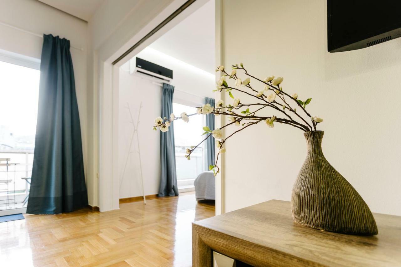 Bright 2 Bedrooms Apt. In The Heart Of Athens W Stunning Views To Acropolis Екстериор снимка
