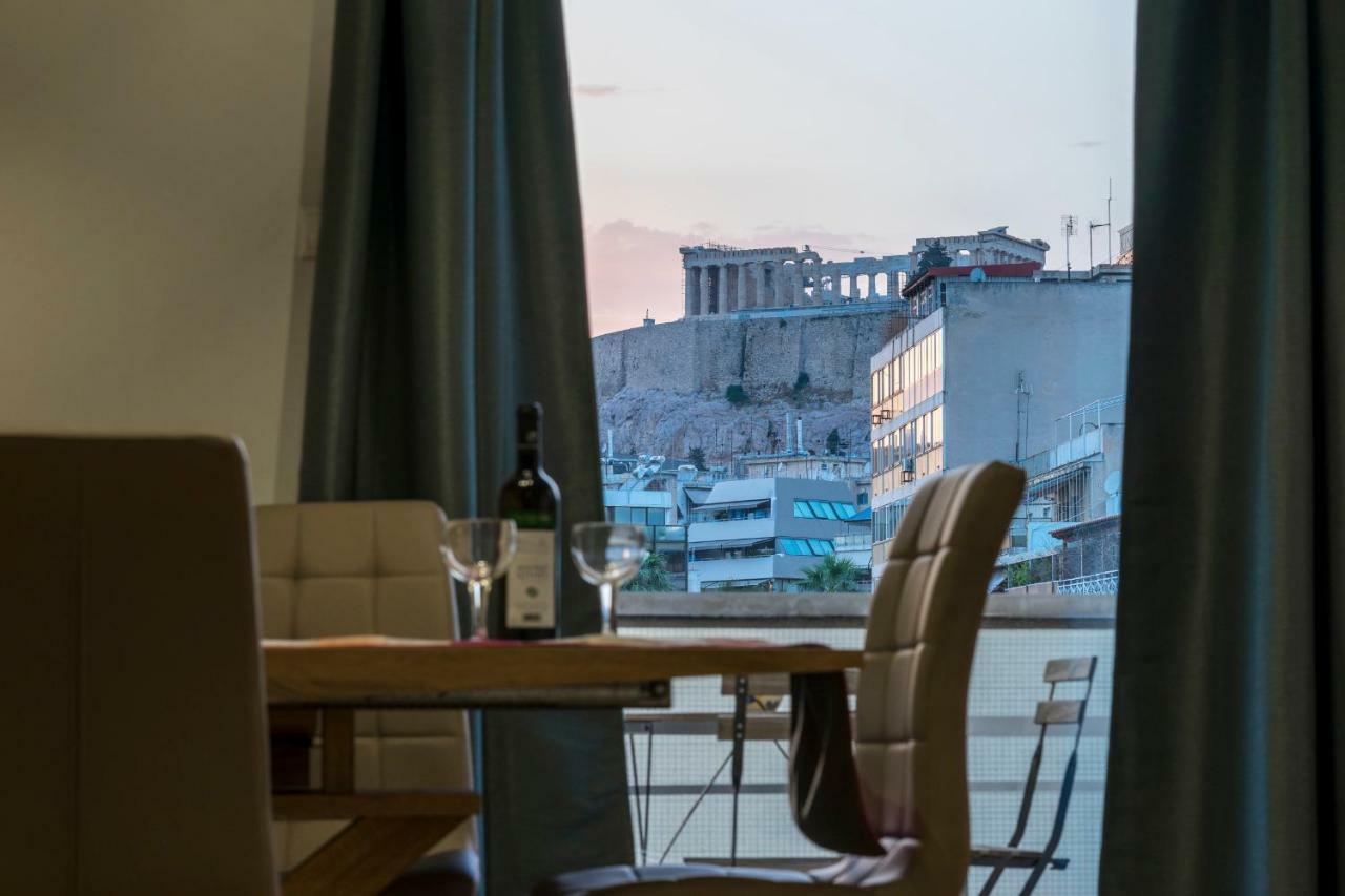 Bright 2 Bedrooms Apt. In The Heart Of Athens W Stunning Views To Acropolis Екстериор снимка